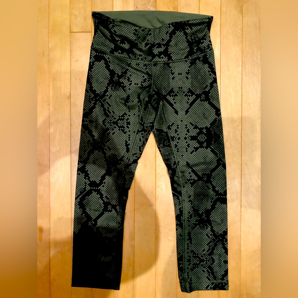 Lululemon leggings - good used condition- size 4